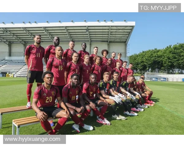 2025年足球新一届球星名单揭秘及精彩照片展示 2025年足球新一届球星名单揭秘及精彩照片展示