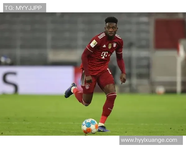 世界足球4号球星排名：十大传奇球员的辉煌历程与成就分析