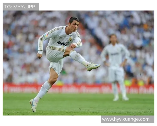 欧洲冠军联赛顶级球星：从梅西到C罗的传奇足坛之旅